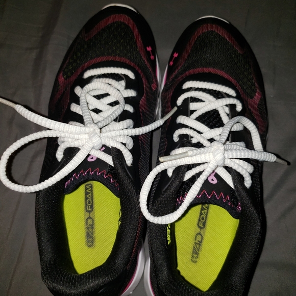 UA MPZ Breast Cancer Awareness sneakers, Like New - Picture 9 of 13